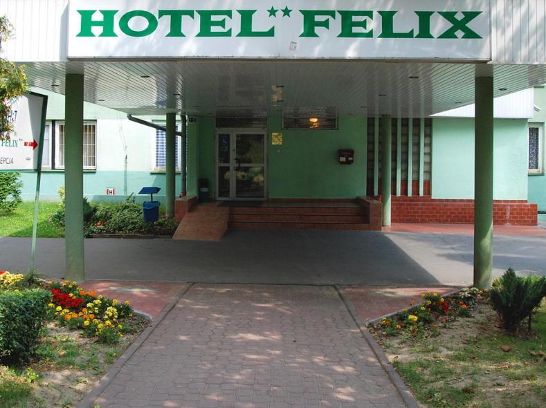 Hotel Felix Cracovia Exterior foto